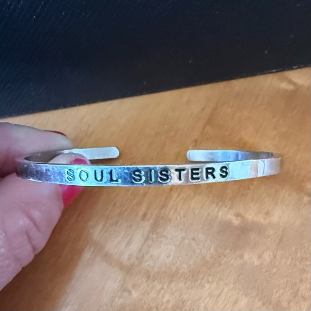 MantraBand Soul Sisters silver bracelet